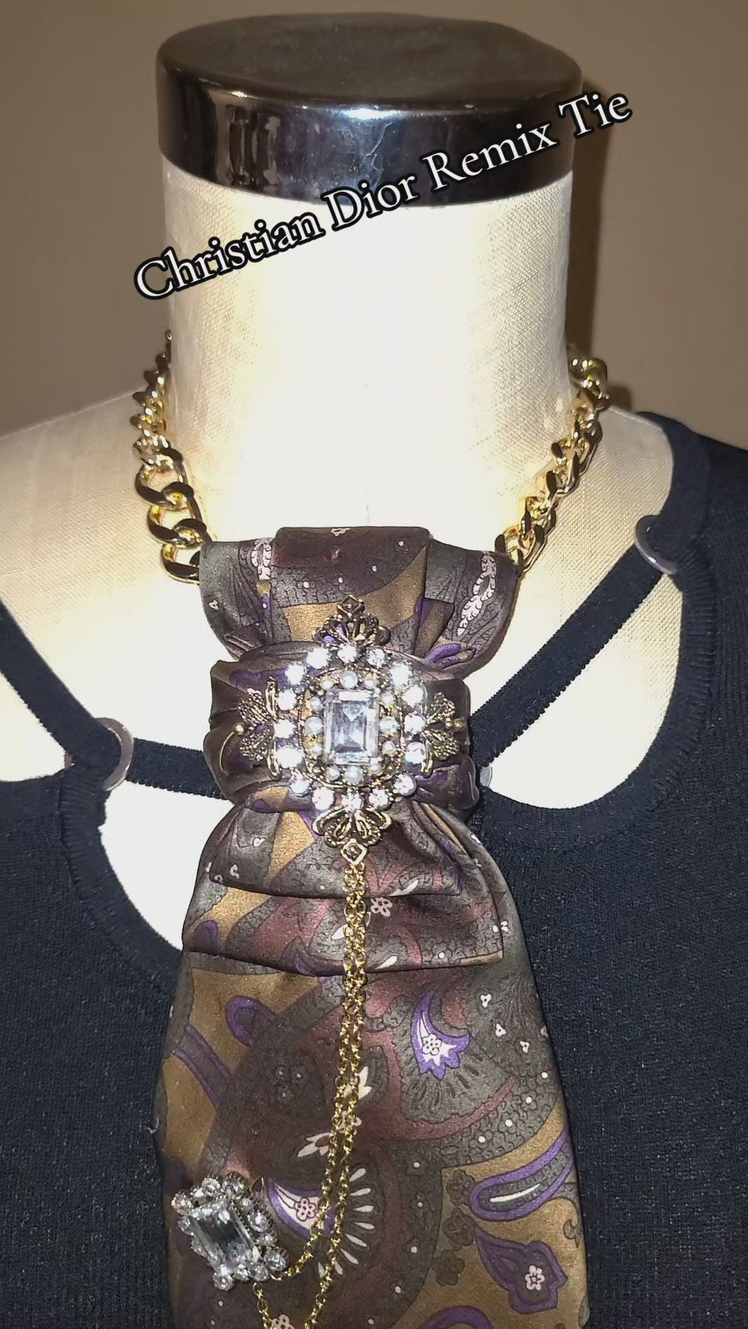 CD Show Stopper Remix Tie