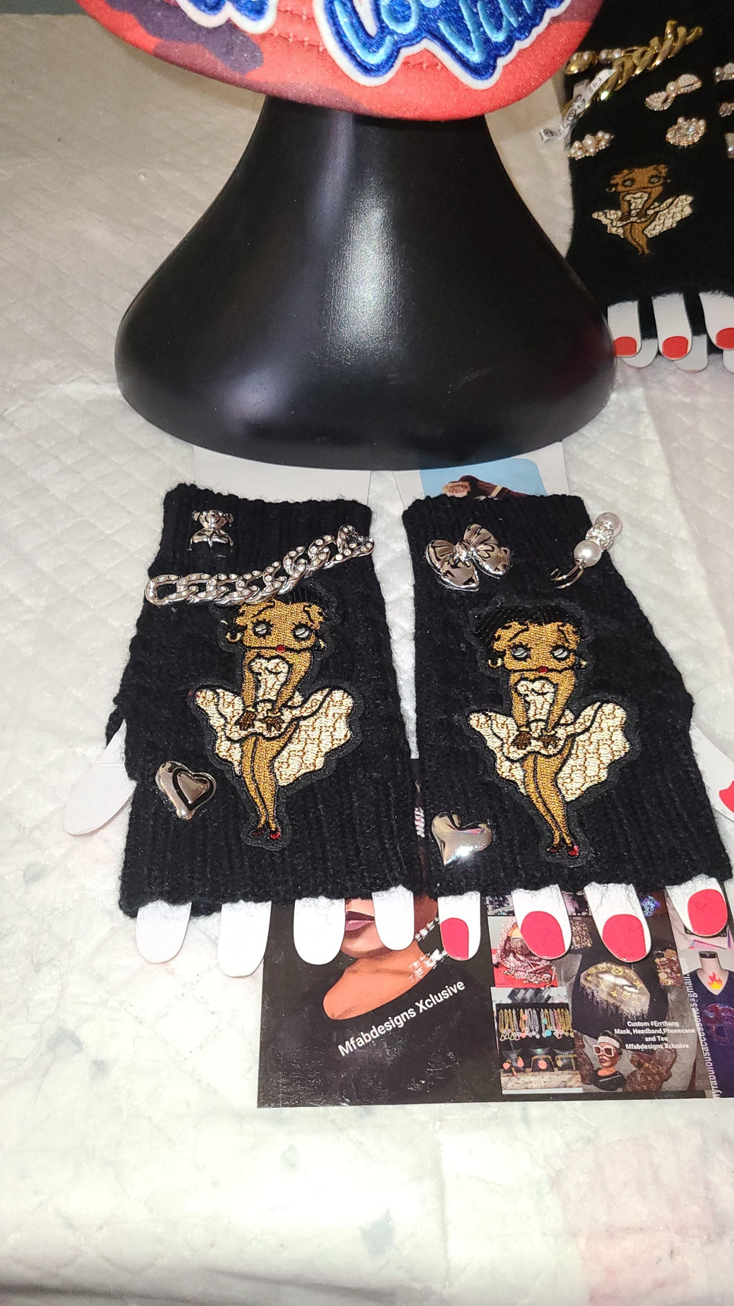 Short Betty G Handwarmers