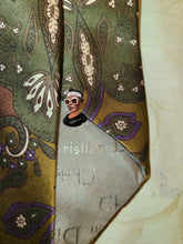 Load image into Gallery viewer, CD Show Stopper Remix Tie
